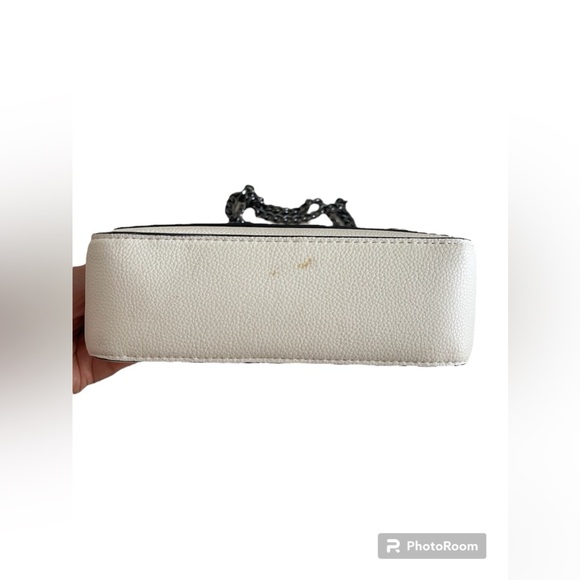 JB006 White VS Crossbody - Picture 3 of 4